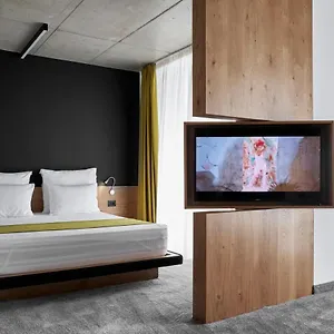 Aparthotel Adella Boutique - Free Secured Parking, Sofia
